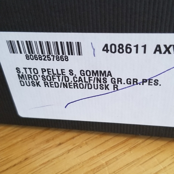 New In Box Gucci High Tops - Picture 10 of 16